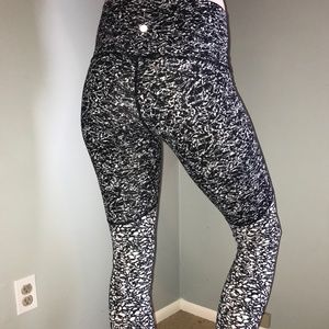 Lululemon Athletica High Waisted Black and White Patterned Leggings